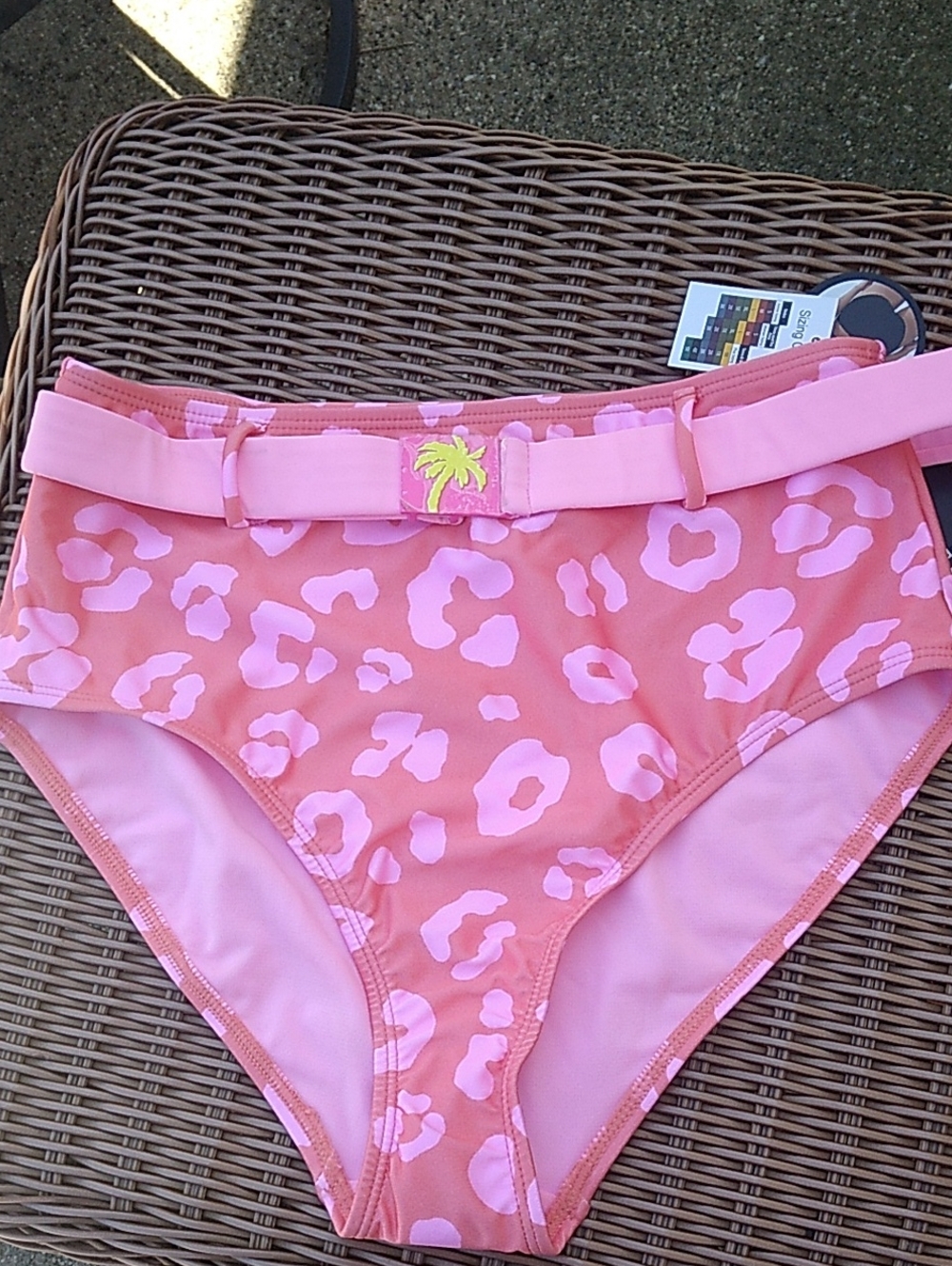 No Boundaries Pink Leopard-Print Bikini Bottoms with Belt